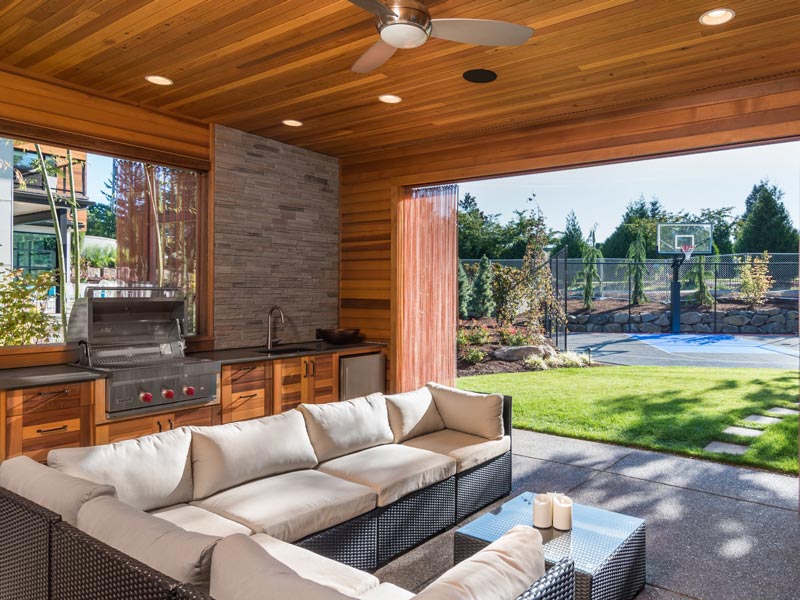 outdoor kitchen